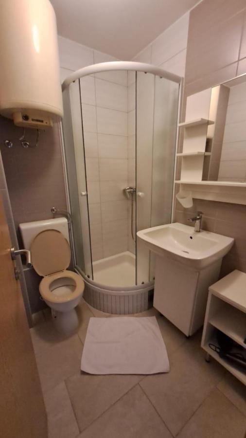 Apartman Novalja Buitenkant foto